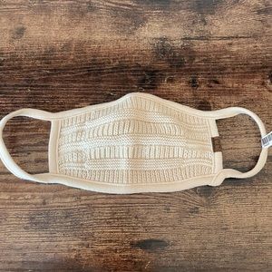 Cream knitted design face mask